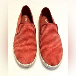 Toms Slip-On Sneakers